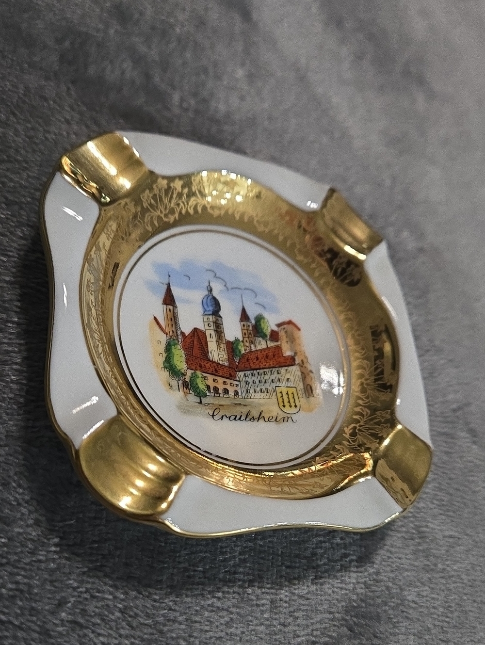 Vintage German Porcelain Ashtray Of Crailsheim With 24k Gold Gilding.